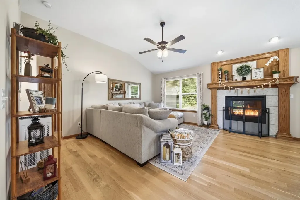 941 S Sandalwood Wichita KS 67230