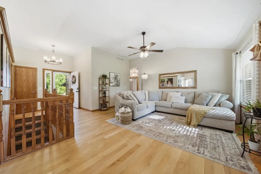 941 S Sandalwood Wichita KS 67230