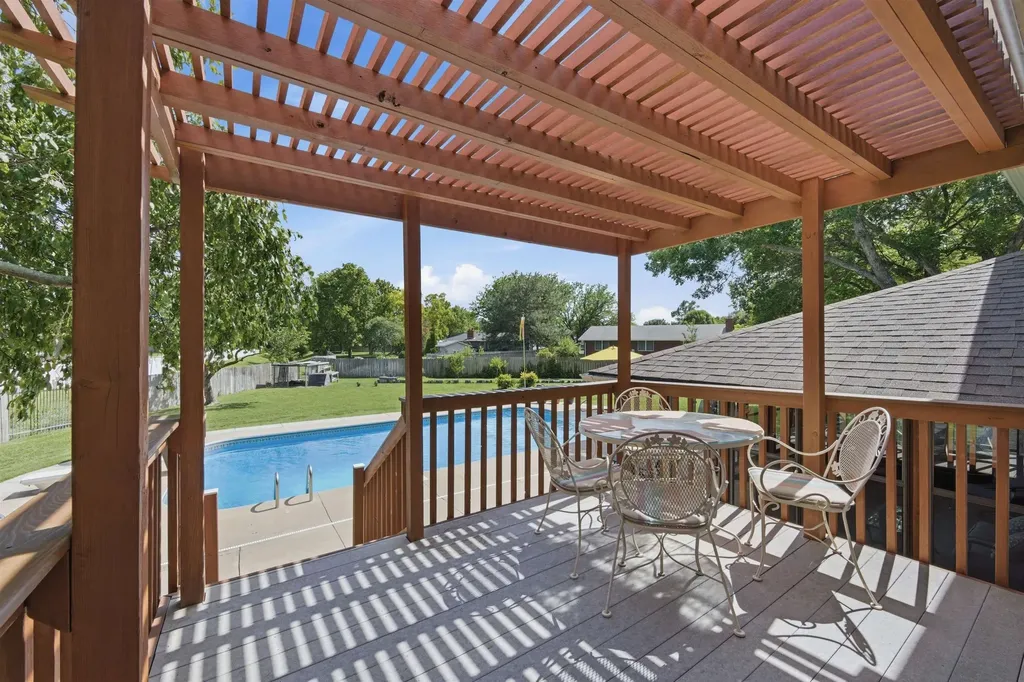 836 Trinity Court Newton KS 67114