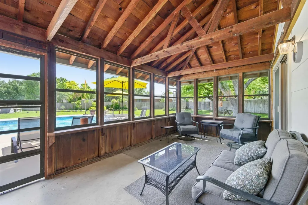 836 Trinity Court Newton KS 67114