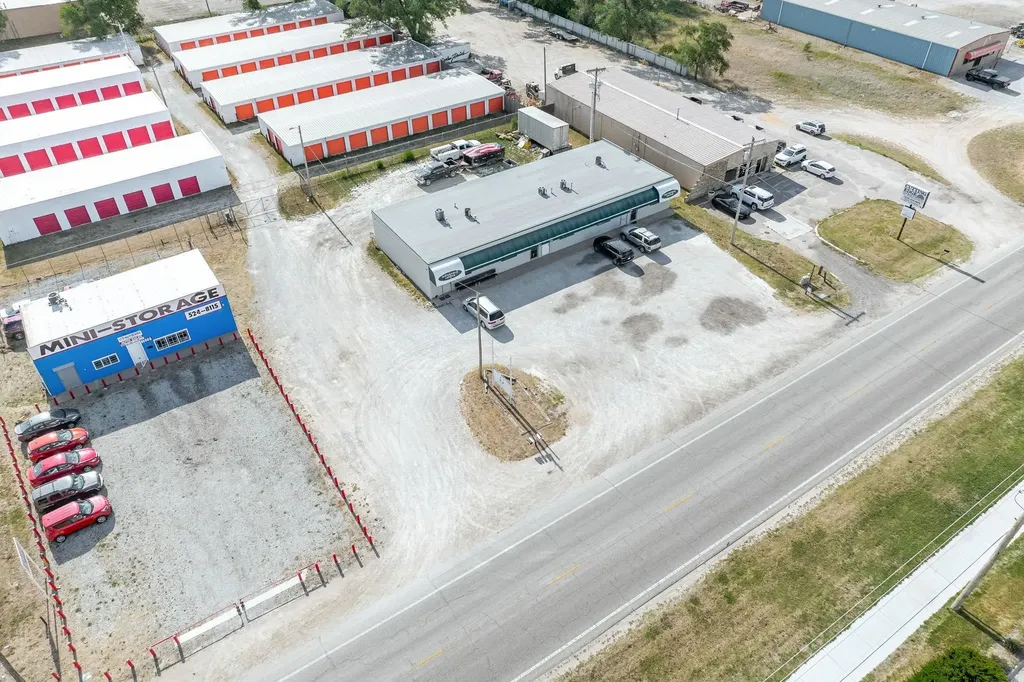 7530 N Broadway Haysville KS 67060