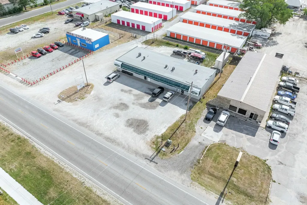 7530 N Broadway Haysville KS 67060