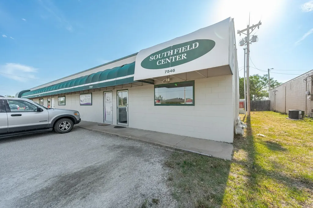 7530 N Broadway Haysville KS 67060