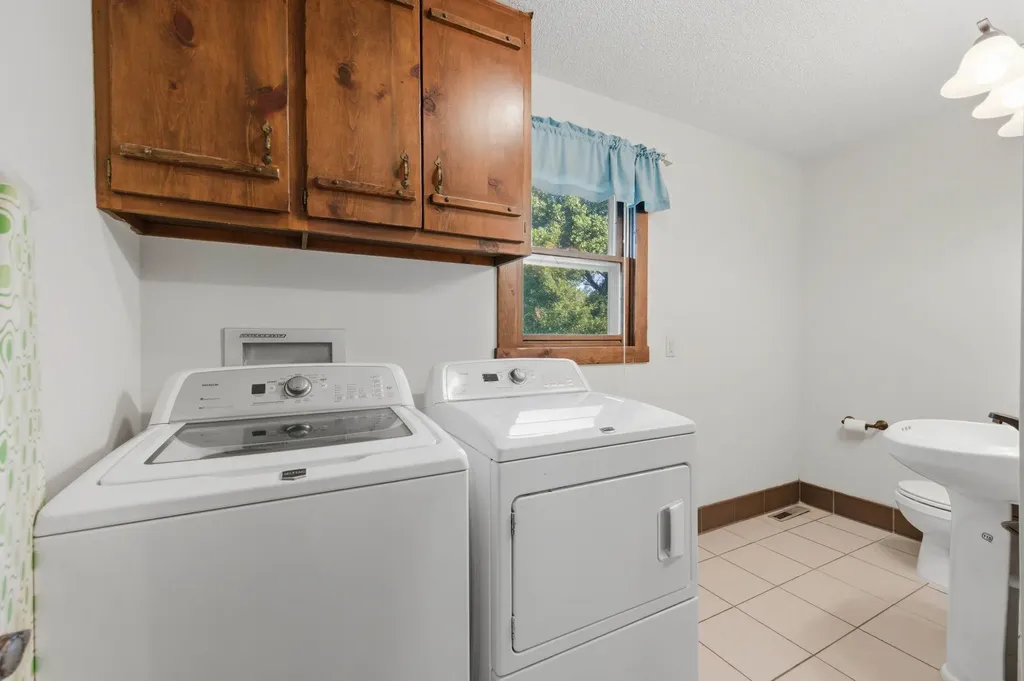 3261 N Hood Wichita KS 67204