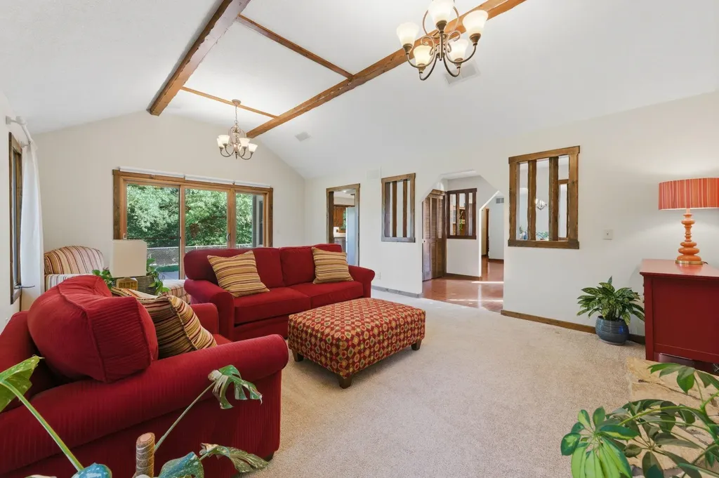3261 N Hood Wichita KS 67204