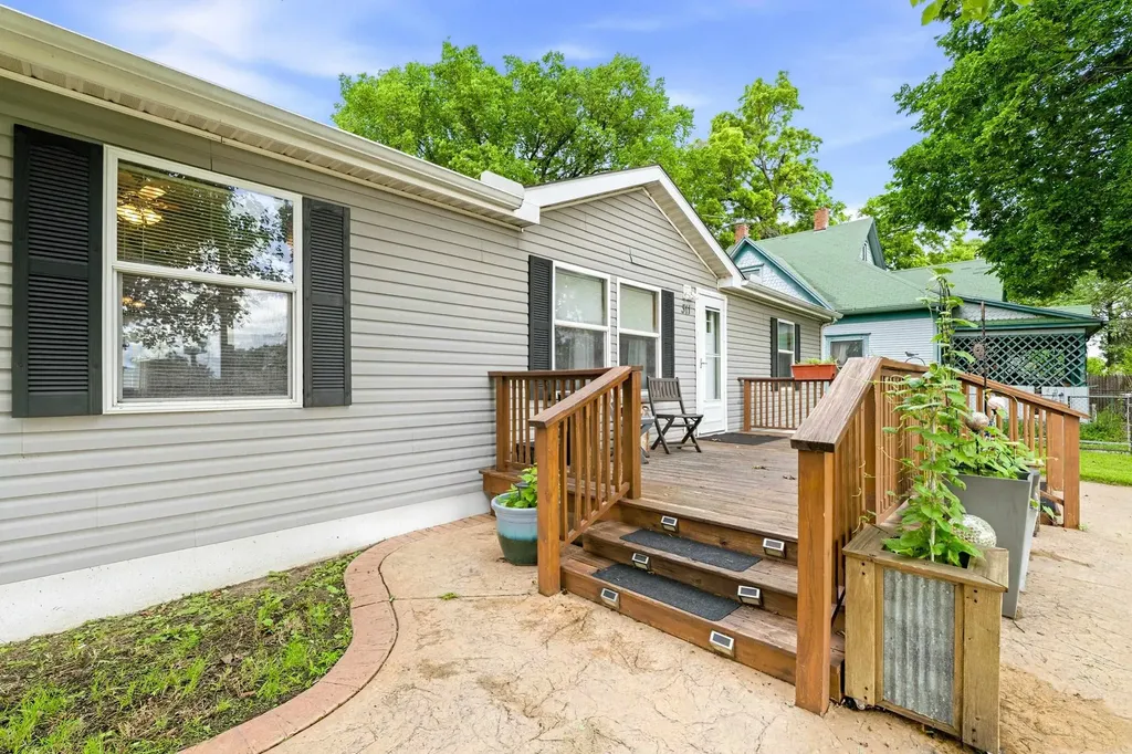 311 S Osage Wichita KS 67213