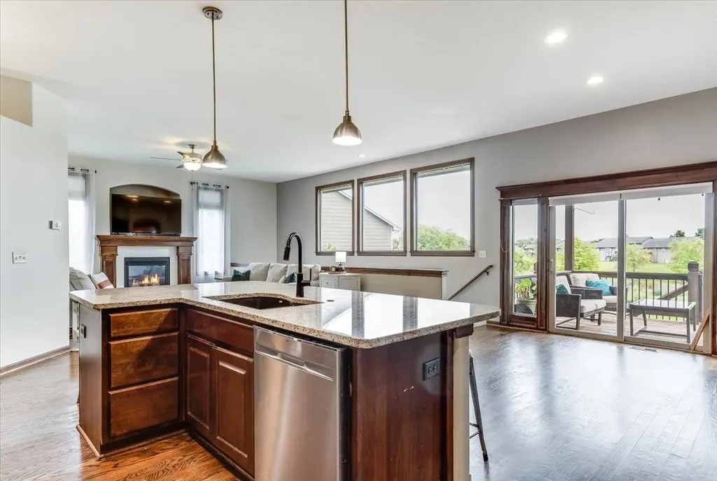 2332 N Lakeview Court Andover KS 67002