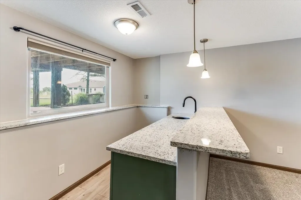 2332 N Lakeview Court Andover KS 67002