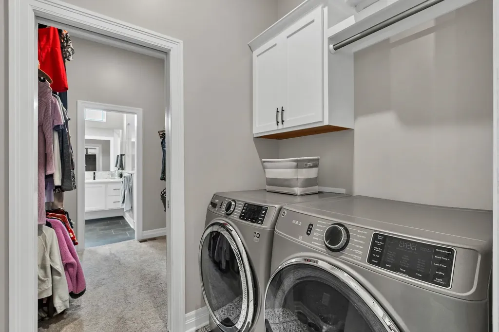 4502 N Ridge Port Wichita KS 67205