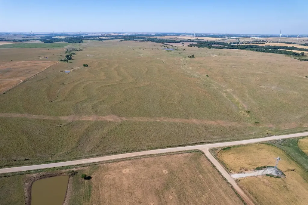 0000 NE 160 Road Harper KS 67058