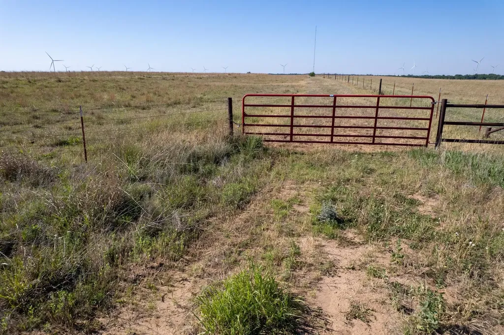 0000 NE 160 Road Harper KS 67058