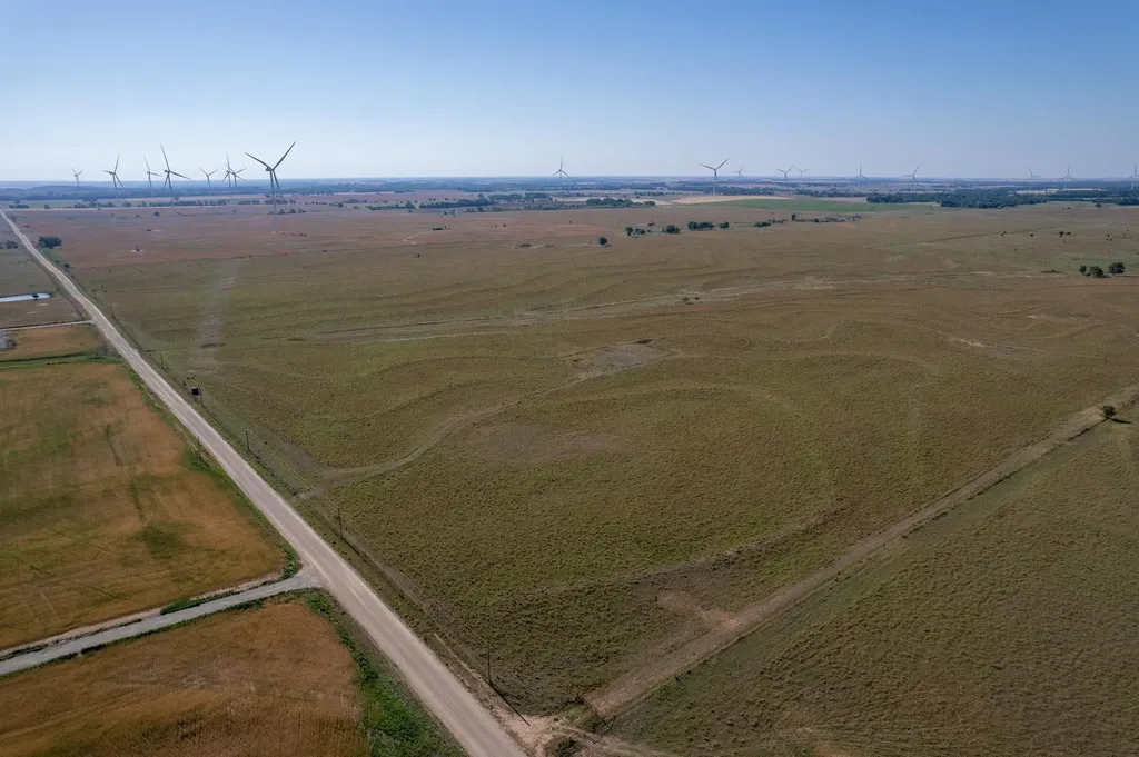 0000 NE 160 Road Harper KS 67058