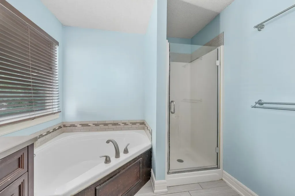 110 S Angela Circle Wichita KS 67235
