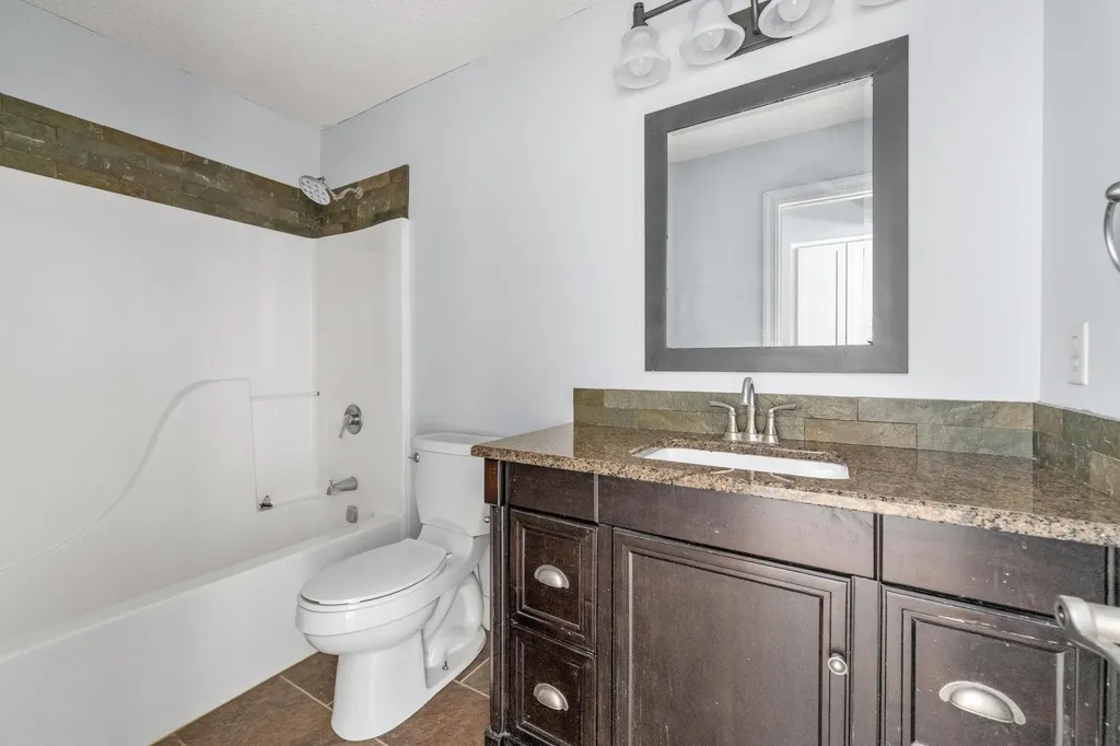 110 S Angela Circle Wichita KS 67235