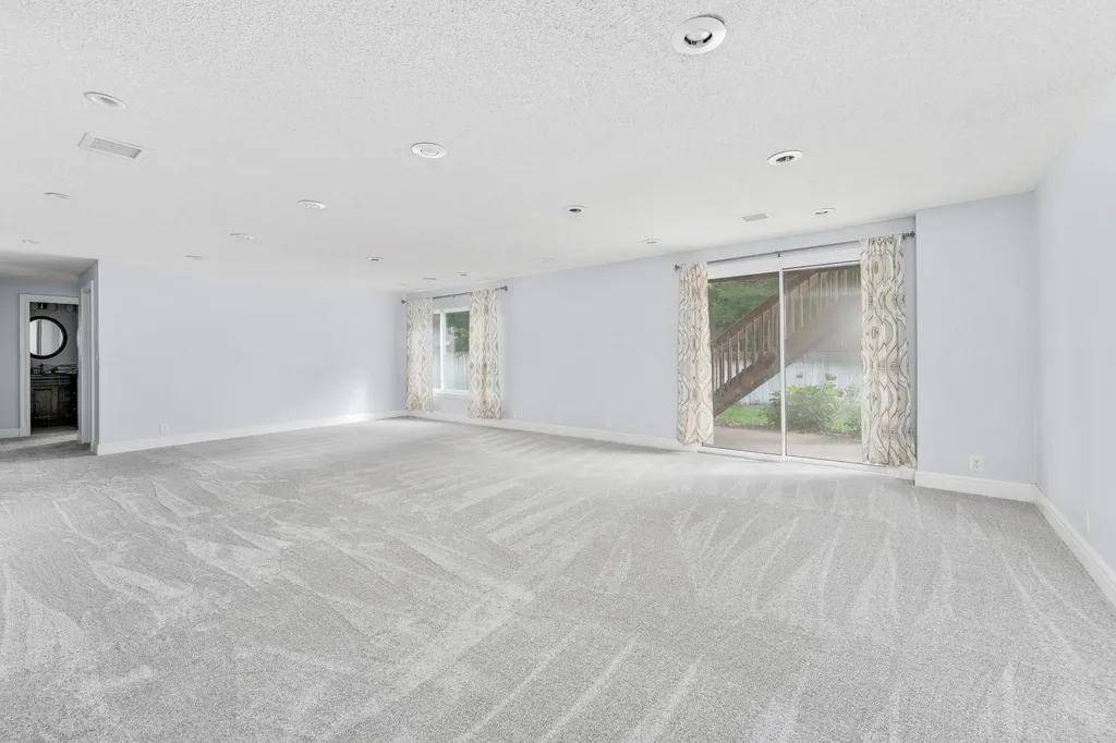 110 S Angela Circle Wichita KS 67235