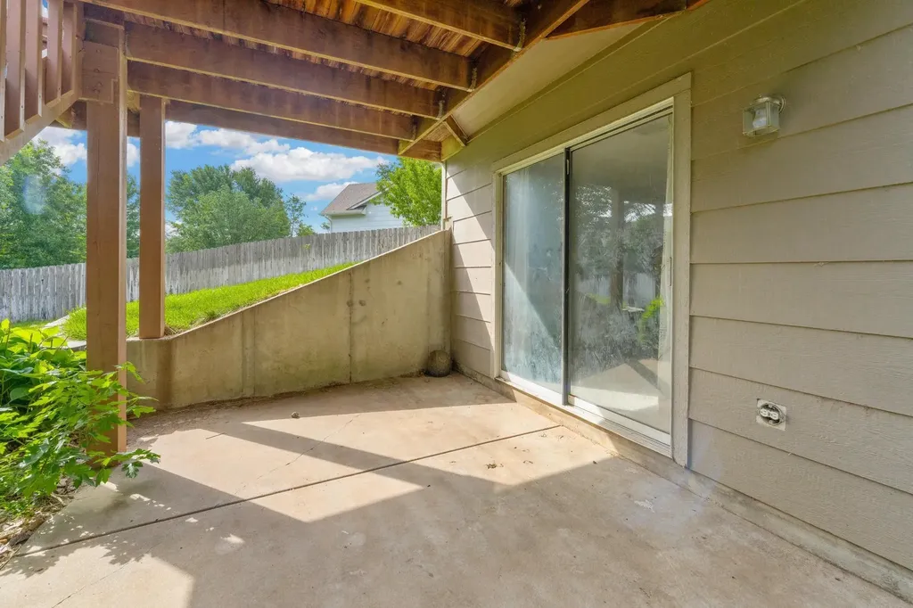 110 S Angela Circle Wichita KS 67235