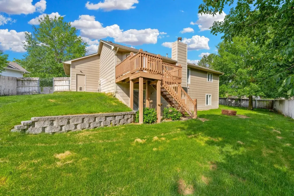 110 S Angela Circle Wichita KS 67235
