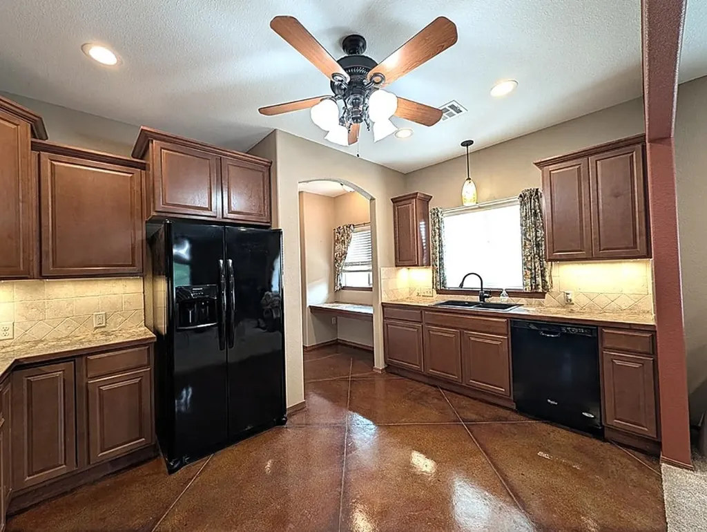 1307 N Hamilton Drive Derby KS 67037