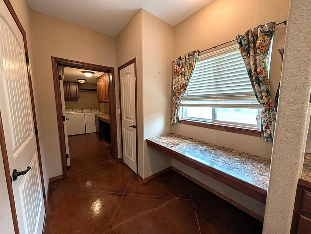1307 N Hamilton Drive Derby KS 67037