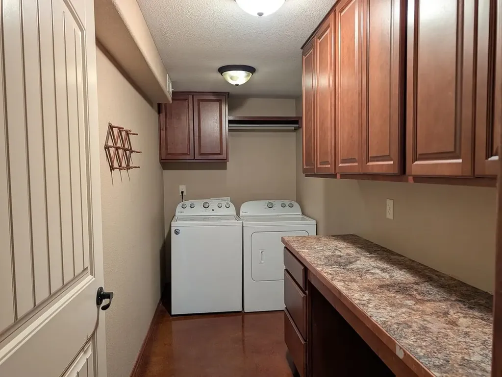 1307 N Hamilton Drive Derby KS 67037
