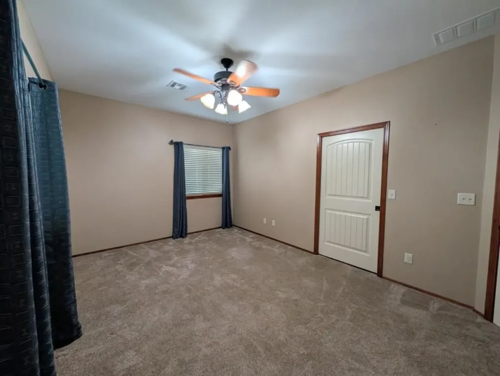 1307 N Hamilton Drive Derby KS 67037