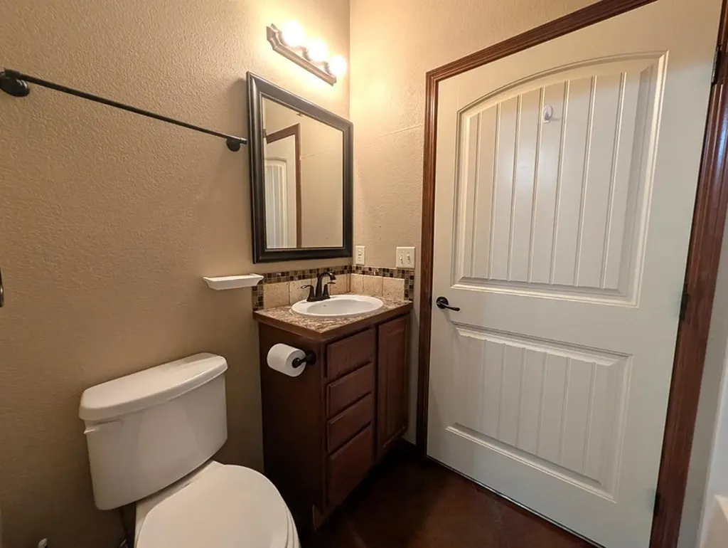 1307 N Hamilton Drive Derby KS 67037