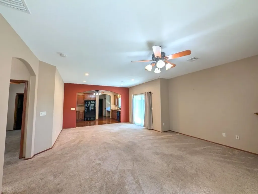 1307 N Hamilton Drive Derby KS 67037