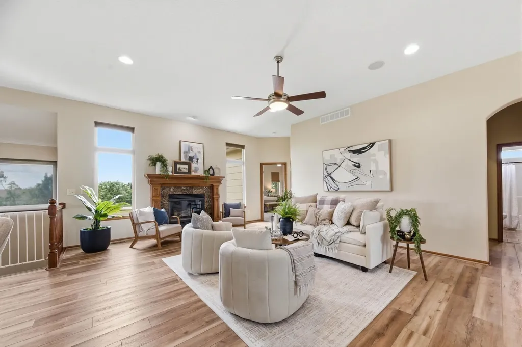 2228 N Sawgrass Derby KS 67037