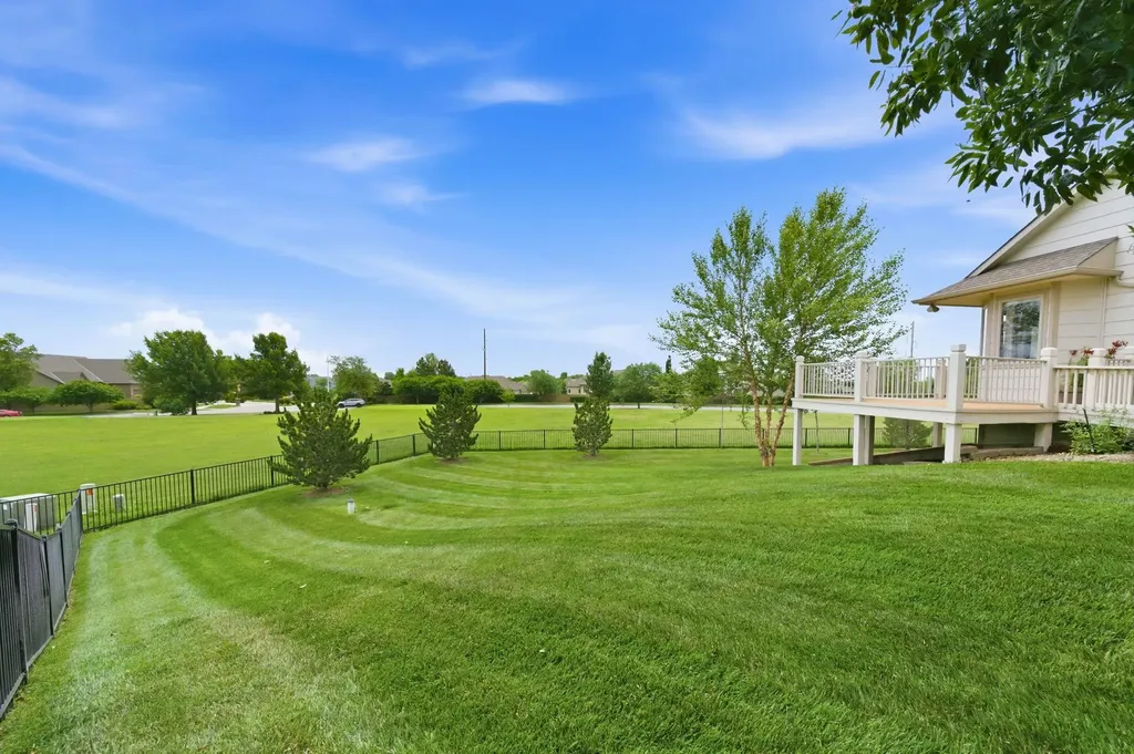 2228 N Sawgrass Derby KS 67037