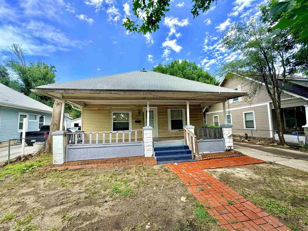 210 S Poplar Street Wichita KS 67211