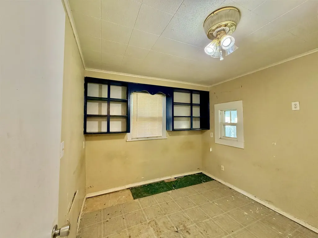 210 S Poplar Street Wichita KS 67211