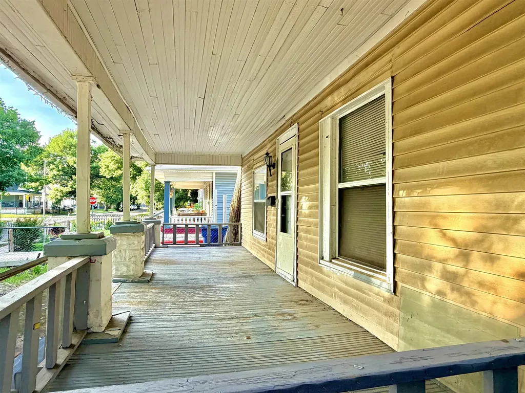 210 S Poplar Street Wichita KS 67211