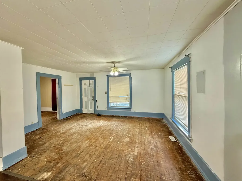 210 S Poplar Street Wichita KS 67211