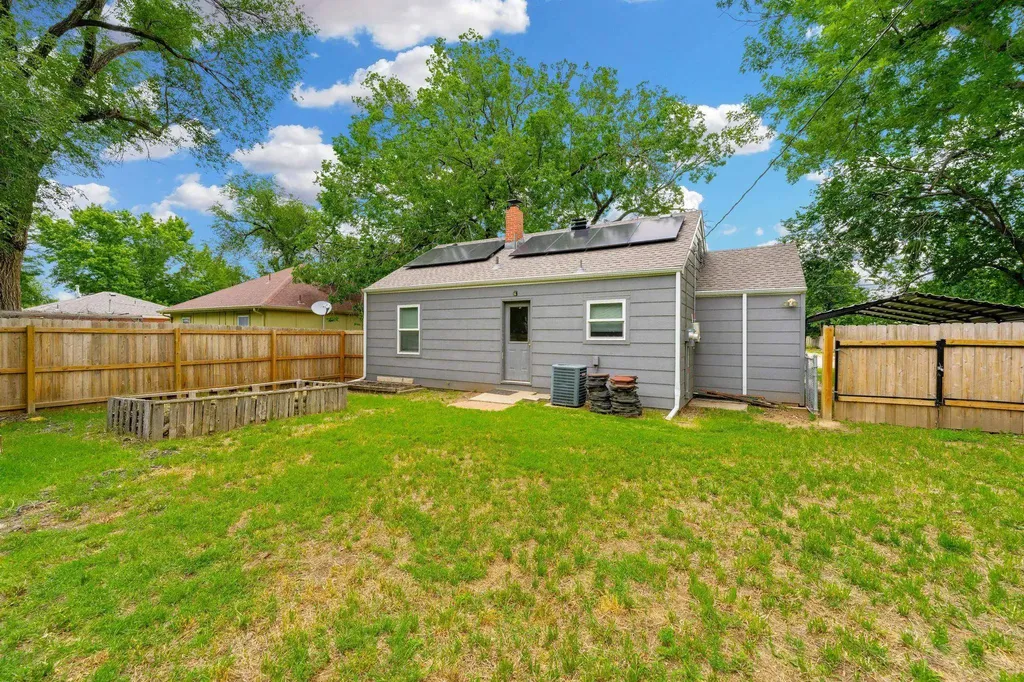 207 N Florence Street Wichita KS 67212