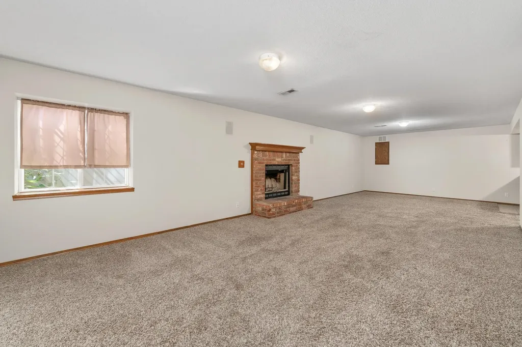 10905 W Ryan Wichita KS 67205