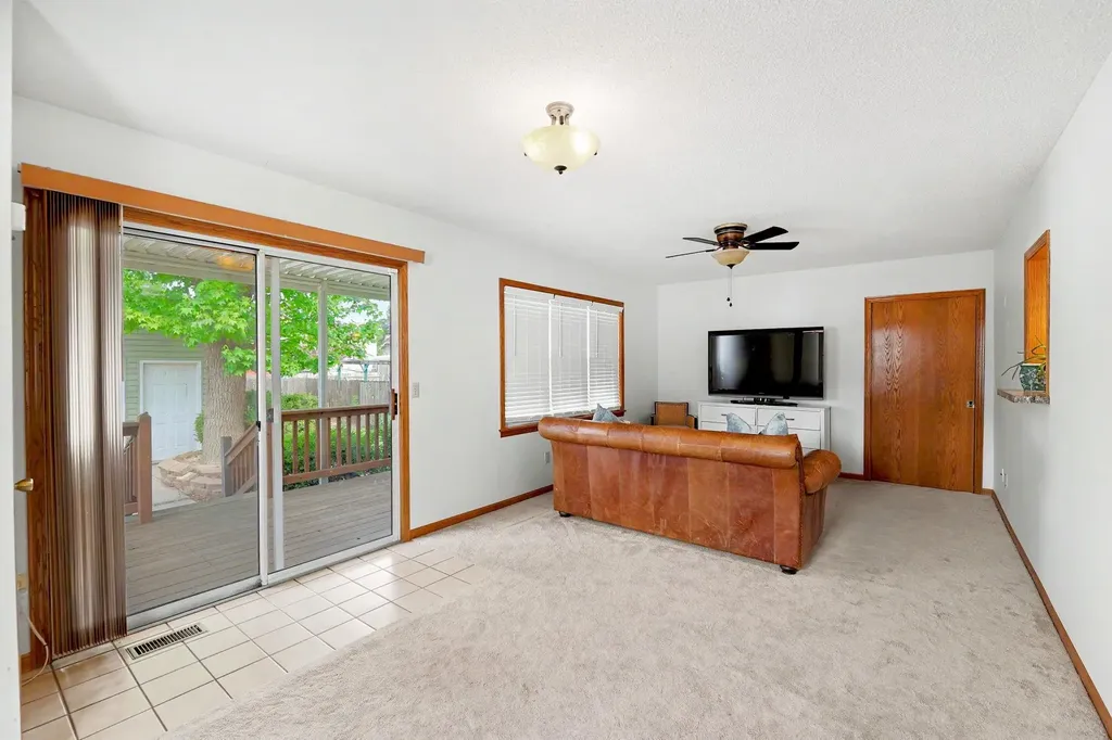 915 N Perry Avenue Wichita KS 67203