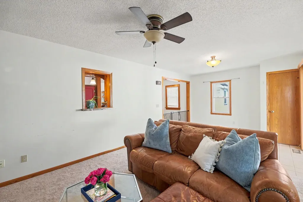 915 N Perry Avenue Wichita KS 67203
