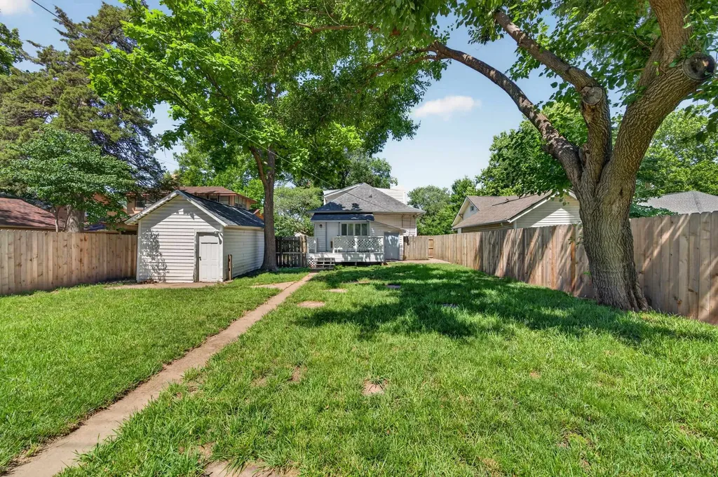 810 N Litchfield Avenue Wichita KS 67203