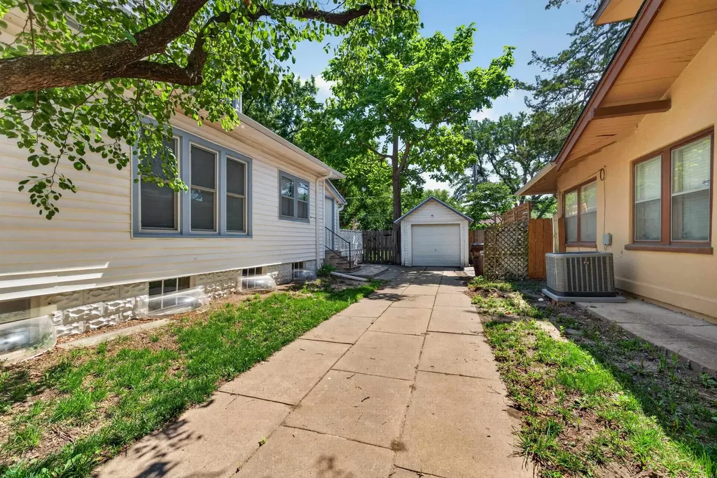 810 N Litchfield Avenue Wichita KS 67203