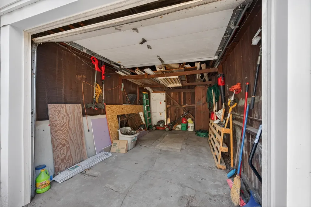 810 N Litchfield Avenue Wichita KS 67203
