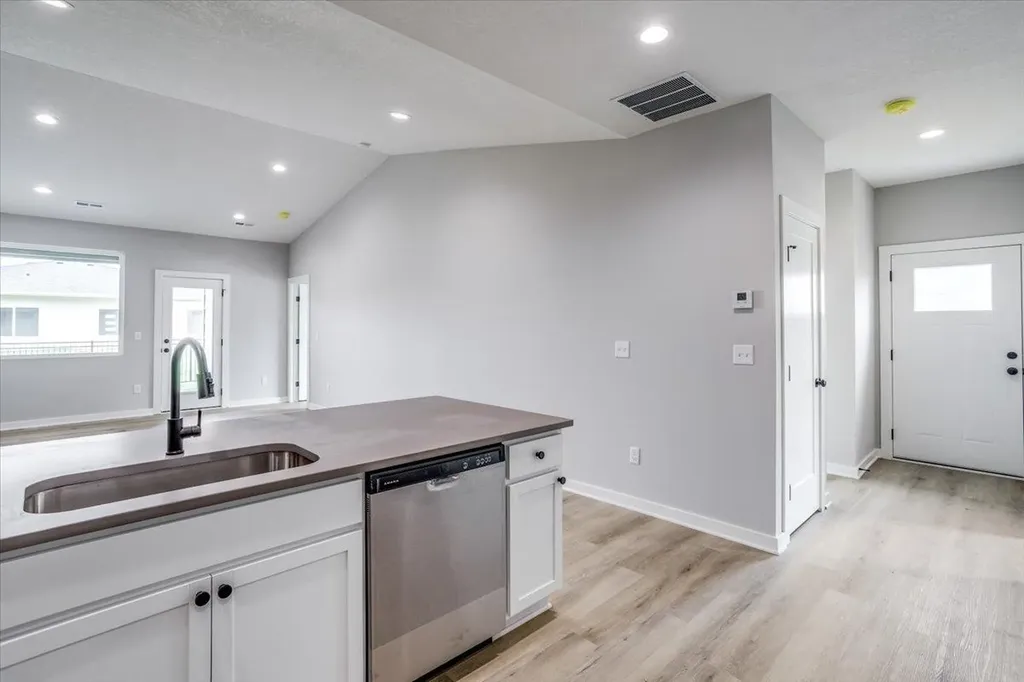 5433 N Briskbay Court Maize KS 67101