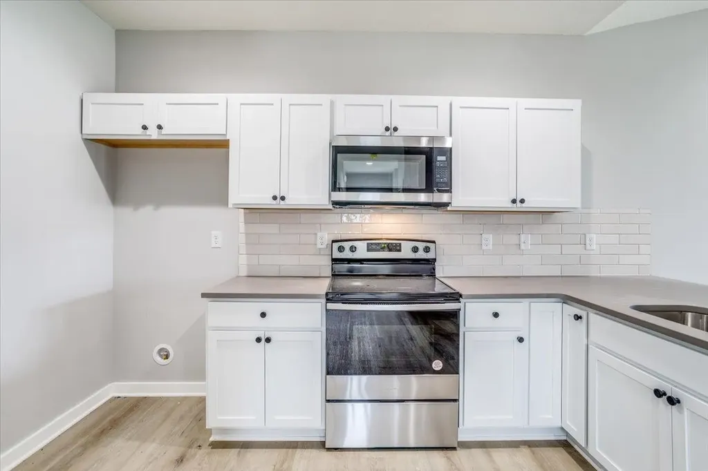 5433 N Briskbay Court Maize KS 67101