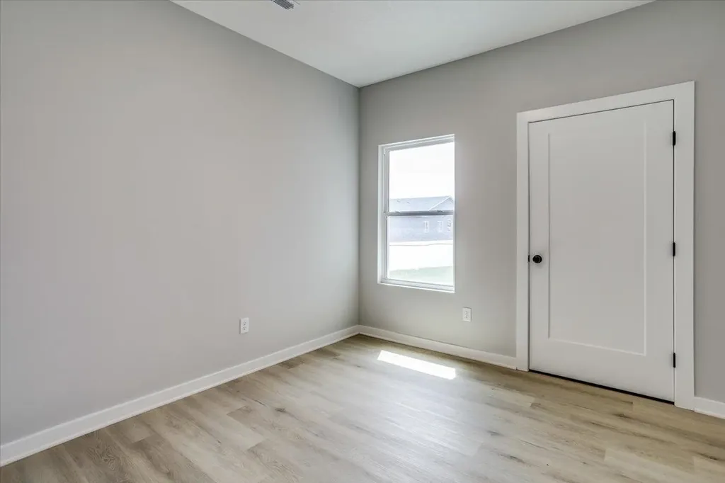 5433 N Briskbay Court Maize KS 67101