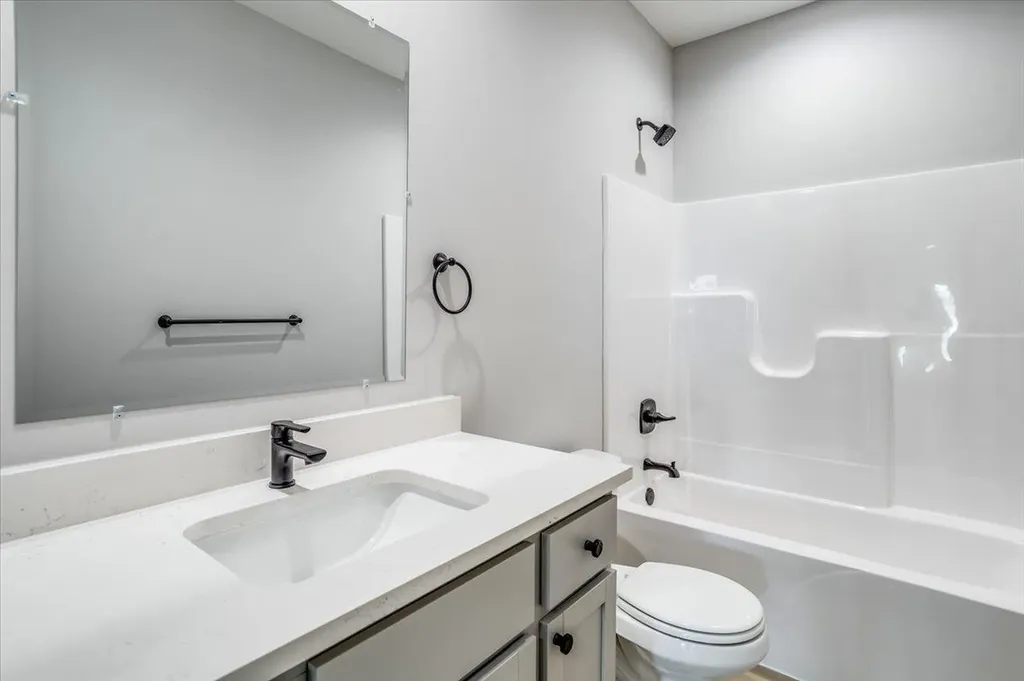 5433 N Briskbay Court Maize KS 67101