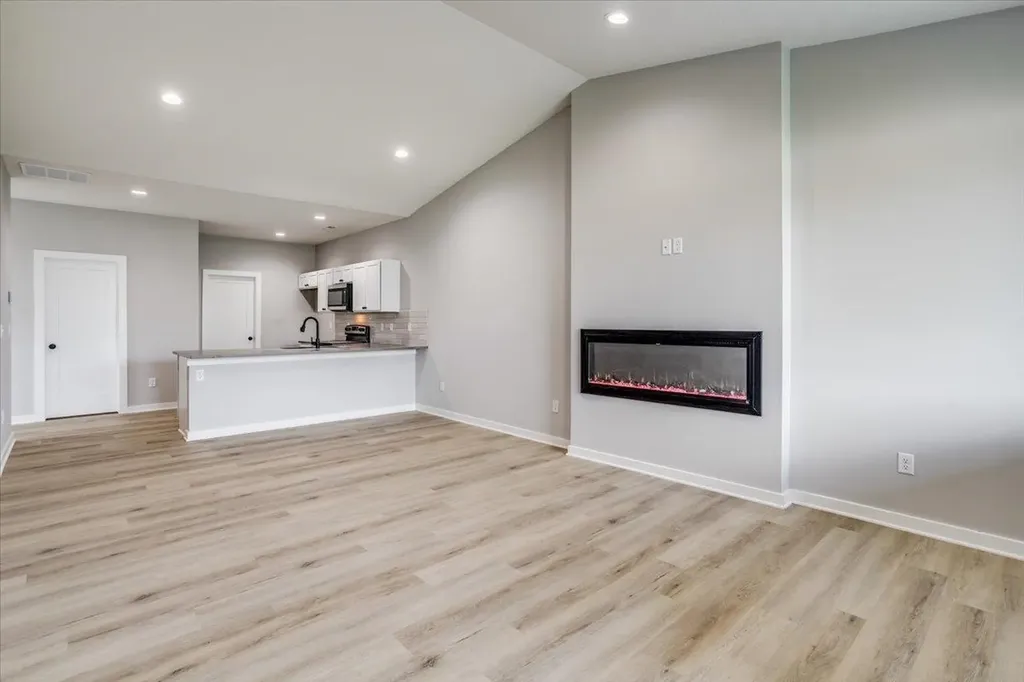 5433 N Briskbay Court Maize KS 67101