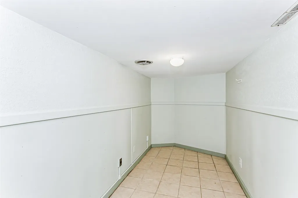 1302 N Ohio Augusta KS 67010-0000
