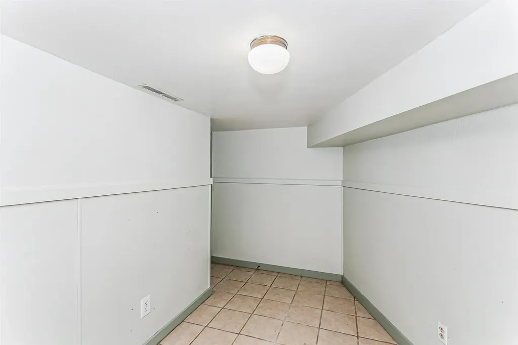 1302 N Ohio Augusta KS 67010-0000