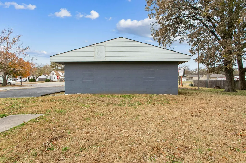 1302 N Ohio Augusta KS 67010-0000
