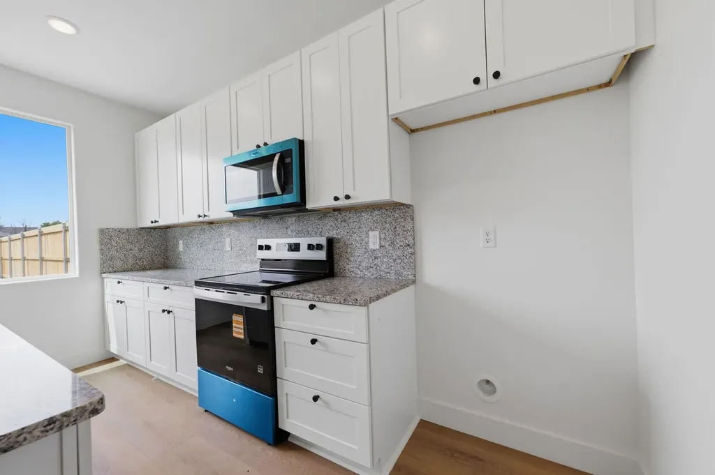 707 E Briarbrook Lane Park City KS 67147-1122