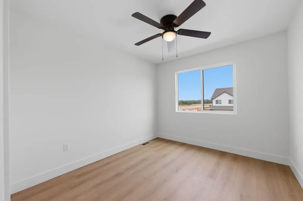 707 E Briarbrook Lane Park City KS 67147-1122